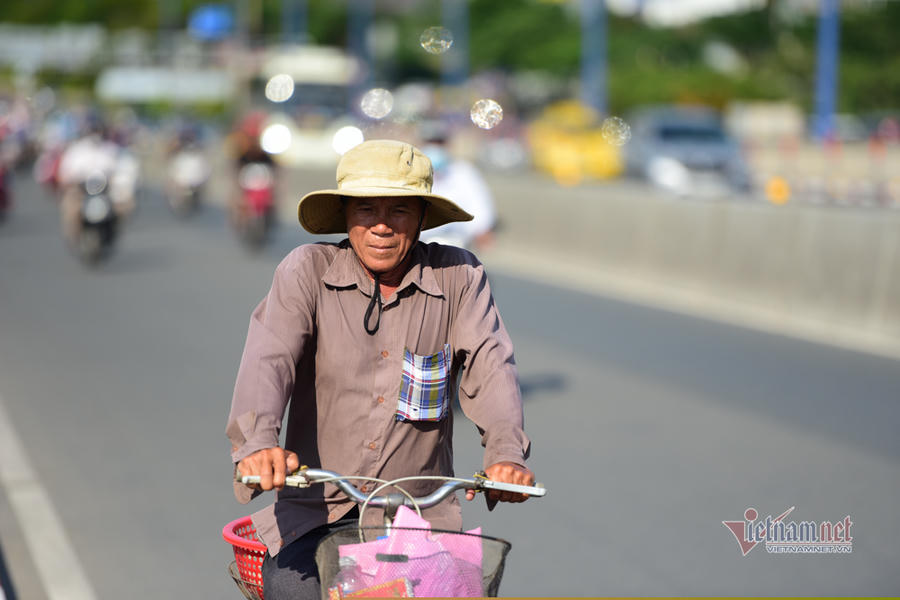 Theo dự báo của Trung tâm Khí tượng Thuỷ văn Nam Bộ, đợt nắng nóng đầu mùa còn kéo dài trong 4-5 ngày tới.