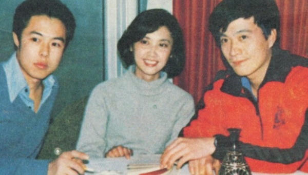 Ảnh chụp chung với các bạn diễn cùng thời với Trương Thiết Lâm. Ảnh: Internet.