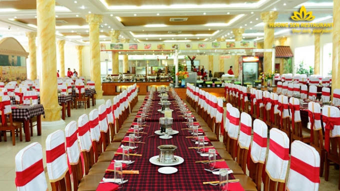 Nhà hàng Hương Sen ưu đãi giảm giá Buffet ngày giỗ tổ