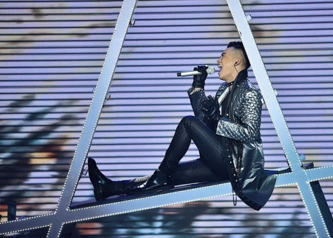 Sau 5 năm, Thu Minh trở lại đưa Ali Ho&agrave;ng Dương th&agrave;nh qu&aacute;n qu&acirc;n Giọng h&aacute;t Việt 2017