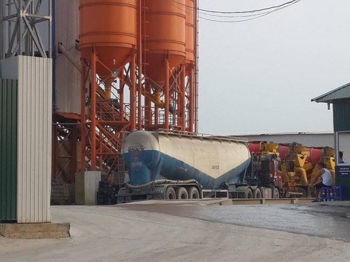 Dù đã đi vào hoạt động từ năm 2015, thế nhưng cho đến thời điểm hiện tại, trạm trộn bê tông Việt Tiệp vẫn chưa được cấp giấy phép hoạt động.