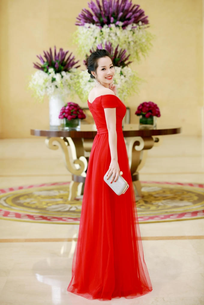 Nụ cười rạng rỡ của cô đón tim fan.