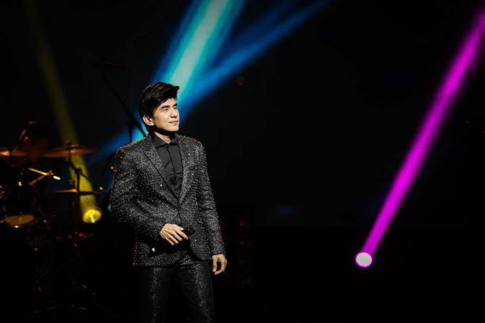 Đan Trường một thời “kiếp ve sầu” nay viên mãn bên vợ đẹp con ngoan