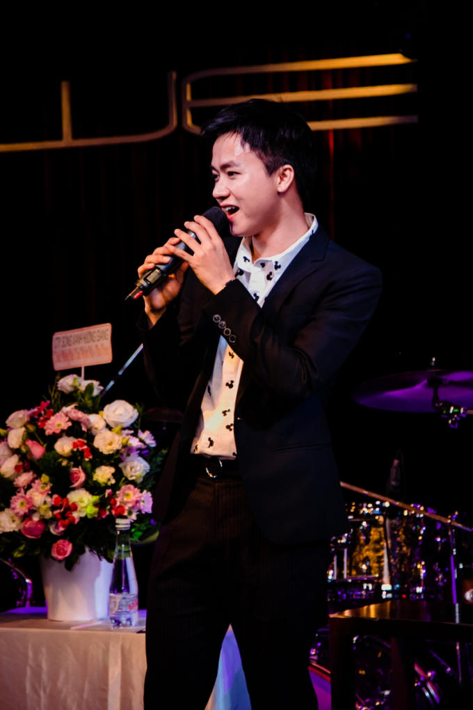 Con đường đầy s&oacute;ng gi&oacute; của một c&acirc;u b&eacute; nh&agrave; ngh&egrave;o trở th&agrave;nh Thủ khoa nhạc viện