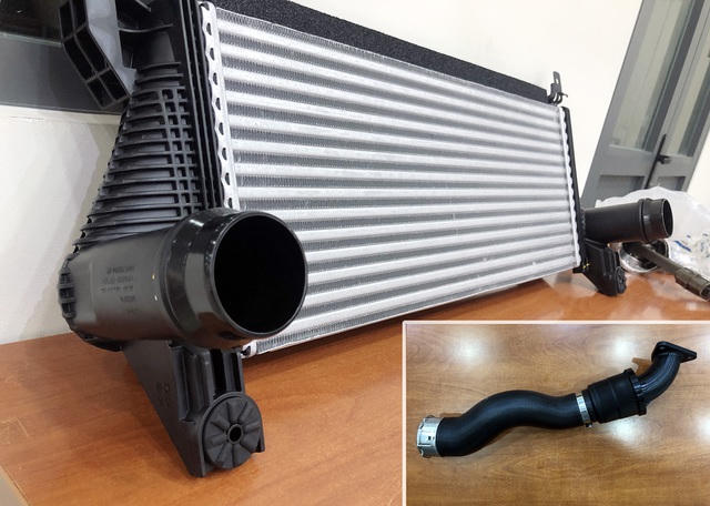 Két làm mát khí nạp và đường ống dẫn từ tăng áp là những linh kiện được thay mới và hoàn toàn bắt buộc từ Ford Việt Nam khi xử lí hiện tượng thấm dầu.