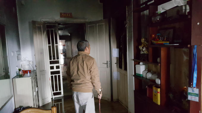 Căn phòng được Lực lượng chức năng niêm phong sau vụ cháy.