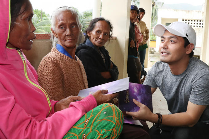 H&agrave;nh tr&igrave;nh c&ocirc;ng t&aacute;c x&atilde; hội cộng đồng của th&iacute; sinh Hoa hậu Ho&agrave;n vũ Việt Nam 2017