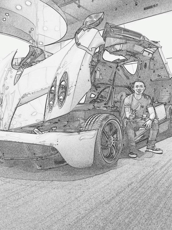 Hình ảnh được cho là Minh "Nhựa" chụp cùng Pagani Huayra được đăng lên Facebook (Ảnh: FBNV).