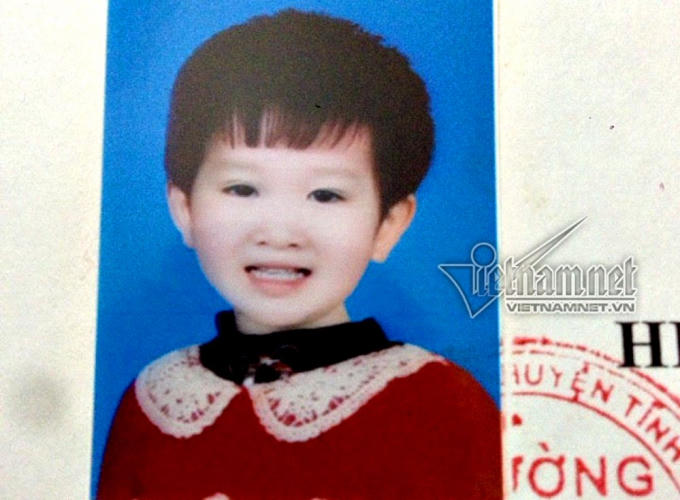 Em Vũ Phương Anh trước khi bị tai nạn ở trường.