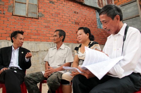 Nhiều khoản bồi thường cho ông Nén bị tòa bác trong lần thương lượng thứ 4 khiến ông bức xúc. Ảnh: Phước Tuấn.