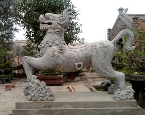 Tượng Long mã. (Ảnh: Internet)