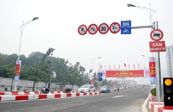 Biển báo giao thông. Ảnh Internet.