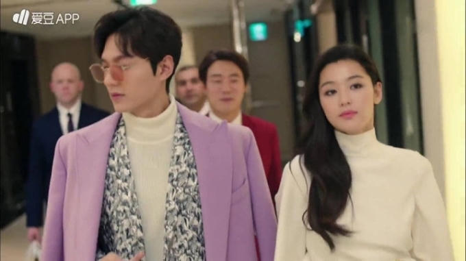 Huyền thoại biển xanh tập 9: Shim Chung ch&iacute;nh thức trở th&agrave;nh bạn g&aacute;i của Joon Jae