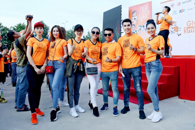 Chương trình Turkey Dash 6 – Chạy bộ từ thiện gây quỹ mổ hàm ếch cho các em nhỏ đã chính thức diễn ra tại Khu đô thị Sala, Thủ Thiêm.