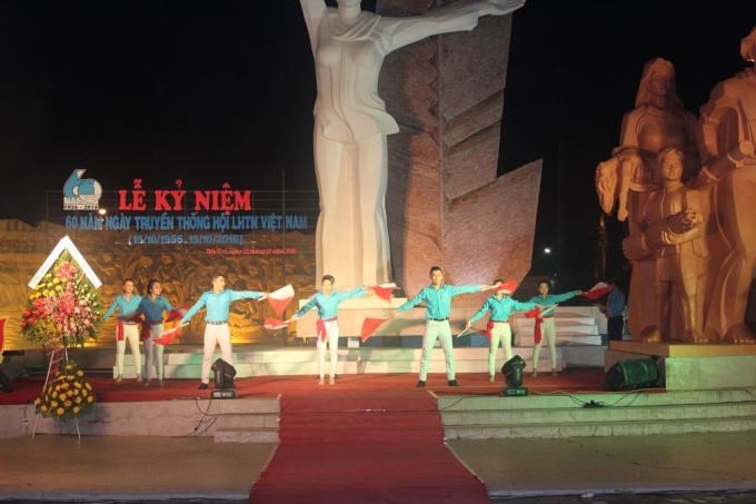 Các tiết mục văn nghệ trong lễ kỷ niệm.