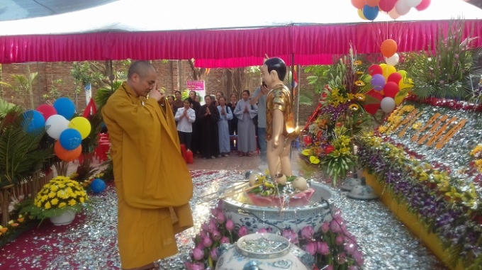 Niệm Phật Nam Mô A Di Đà...