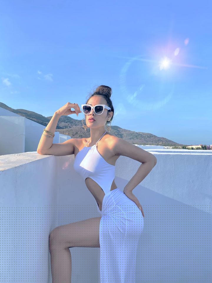 phuong trinh jolie dien vay cat xe tu be quyen ru