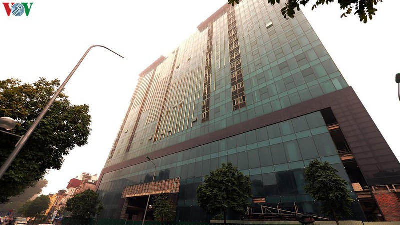 Tòa nhà 8B Lê Trực.