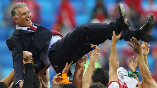 Queiroz giúp Iran giành chiến thắng sau 20 tại World Cup