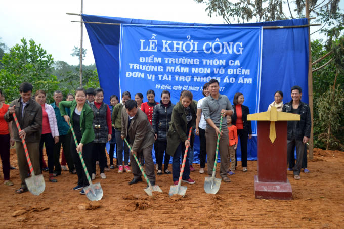Lễ khởi công xây dựng điểm trường thôn Ca. ( ảnh: Phàn Giào Họ)