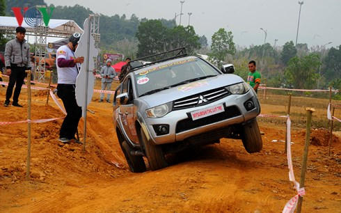 Để vượt qua các bài thi, các đội phải cần phải có kinh nghiệm và sự ăn ý giữa các thành viên