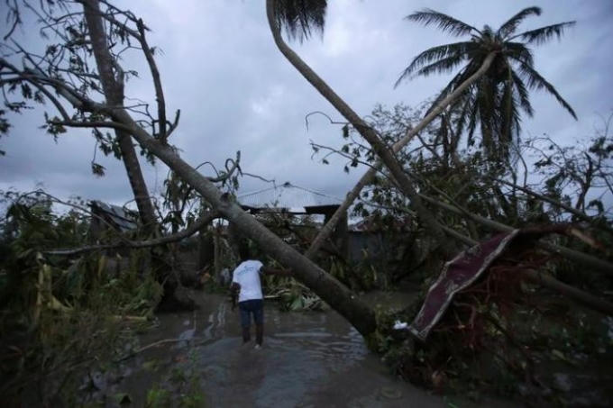 Bão Matther đổ bộ vào Haiti gây ngập lụt, đổ cây và tốc mái nhiều ngôi nhà. (Ảnh: Reuters)
