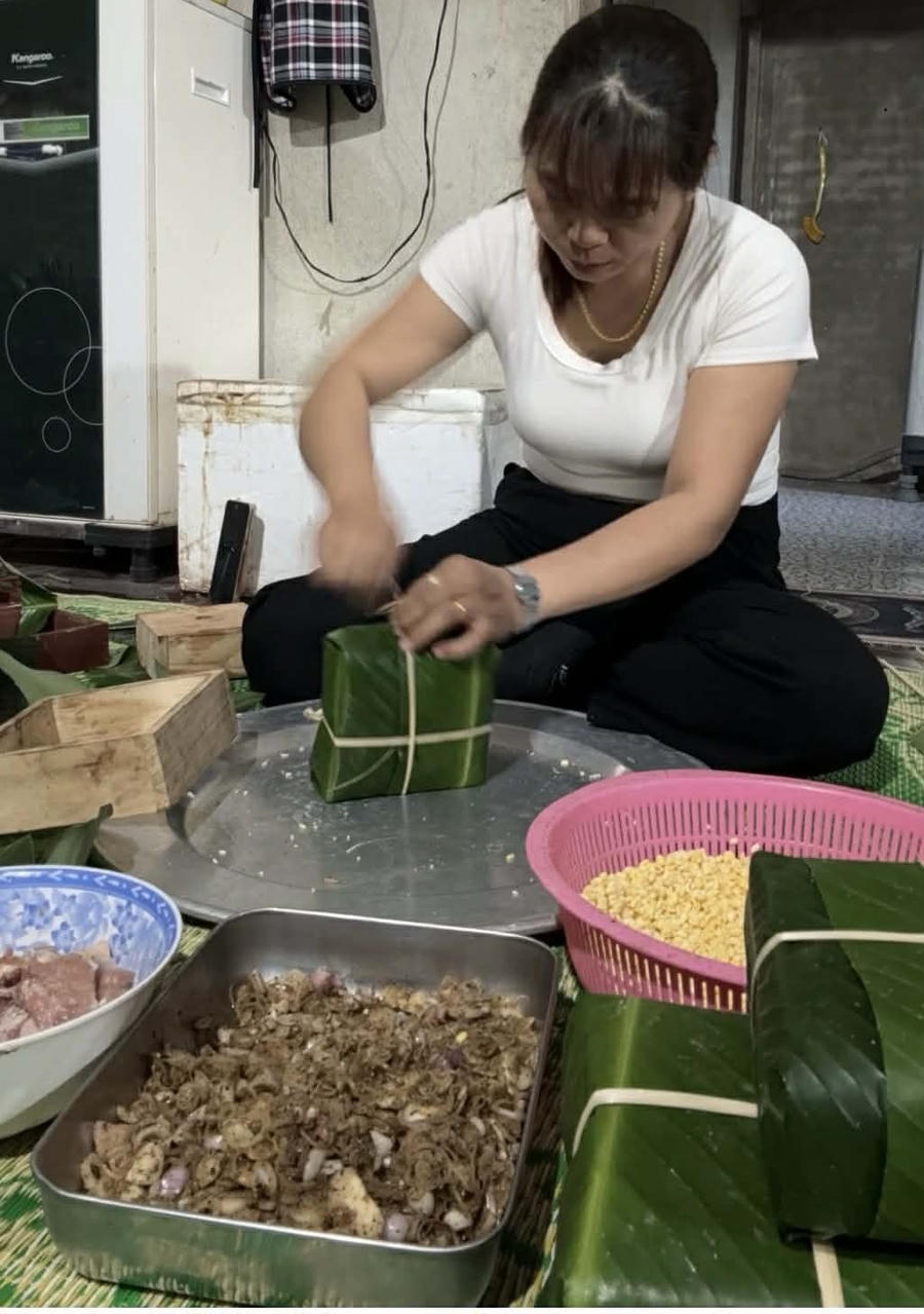 Ý nghĩa của Tết Nguyên Đán không chỉ đơn thuần là sự chuyển giao giữa năm cũ và năm mới theo âm lịch mà còn là một dịp lễ hội mang đậm giá trị văn hóa và tâm linh của người Việt. (Ảnh: Hoa Tiên)