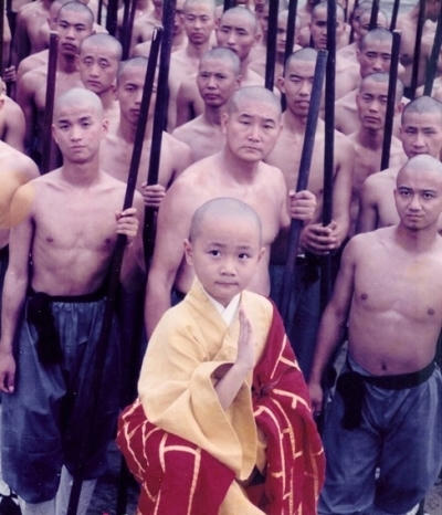 Tào Tuấn từng học võ từ nhỏ và trở nên nổi tiếng qua các bộ phim võ thuật đình đám.