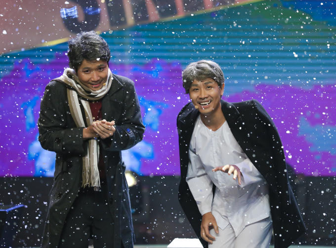 Nguyên Khang vào vai ông Tư chơi đàn nguyệt với