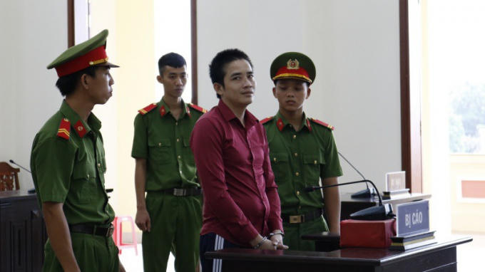 Bị cáo có bệnh lý tâm thần rối loạn nhân cách hành vi do sử dụng rượu.
