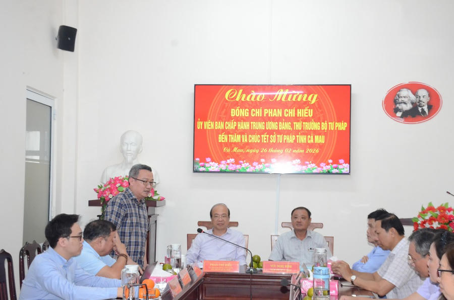 Ông Hồ Quang Huy – Cục trưởng Cục Kiểm tra văn bản và Tổ chức thi hành pháp luật, phát biểu tại buổi làm việc.