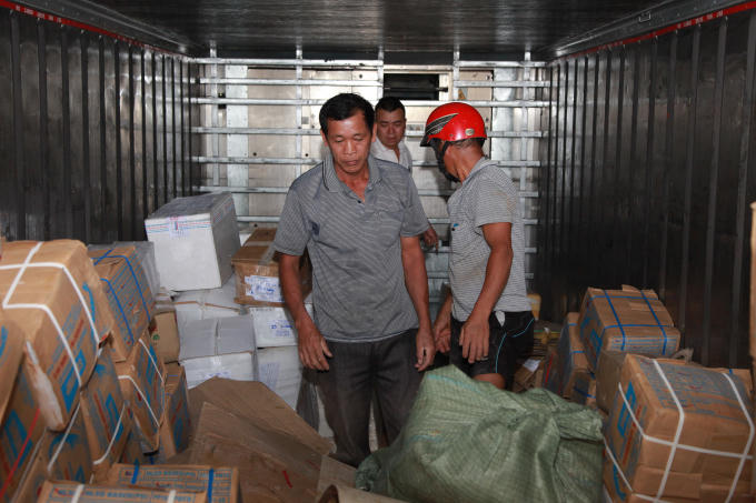 Số nội tạng trên được dấu kín trong cùng của thùng xe Container.