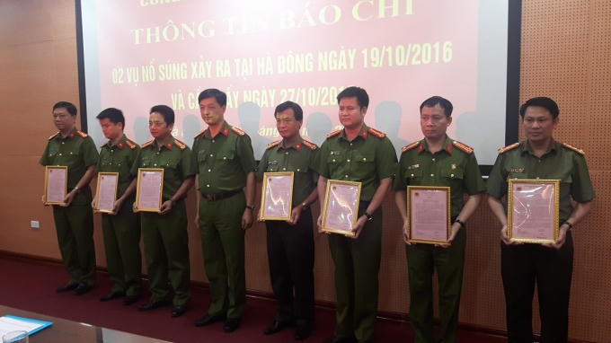 Các đơn vị tham gia điều tra đã nhận bằng khen của bộ trưởng Bộ công an