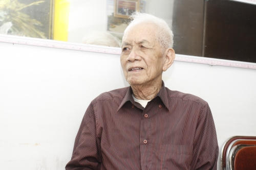 Đại tá Nguyễn Việt kể về những ngày chiến đấu tại Điện Biên Phủ năm 1953-1954.