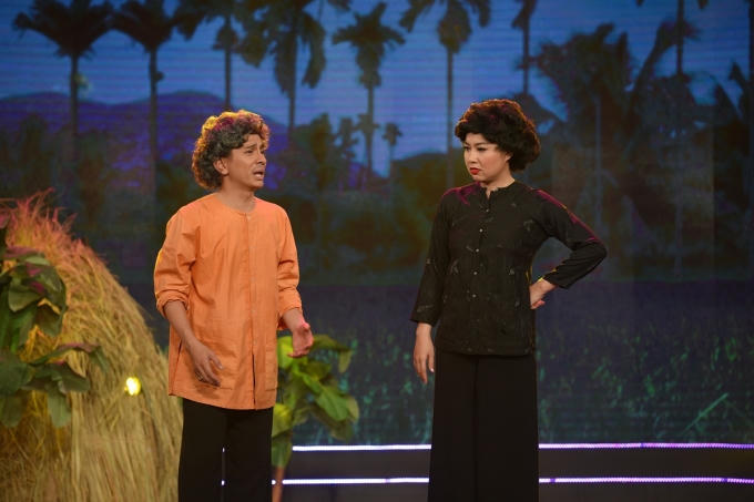 Đ&igrave;nh To&agrave;n v&agrave; L&ecirc; Kh&aacute;nh song ca&nbsp;T&igrave;nh l&uacute;a duy&ecirc;n trăng.