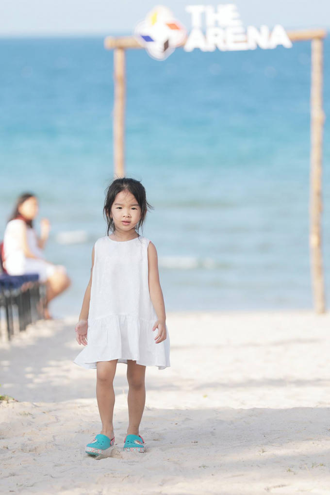 Bé Thỏ trong buổi tổng duyệt.
