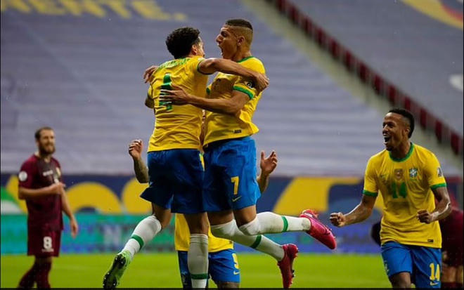 Các cầu thủ Brazil có trận mở màn hết sức thuận lợi trong hành trình bảo vệ ngôi vương ở Copa America.