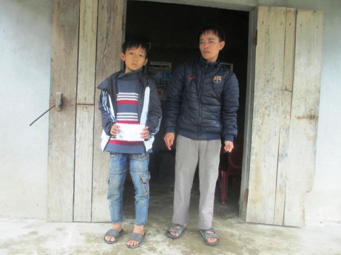 Giờ đây gia đình anh đang trong túng thiếu kiệt quệ.