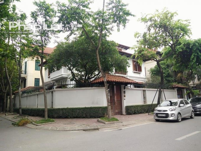 Căn biệt thự số 234 Hoàng Ngân là căn góc. Ảnh Mai Thu