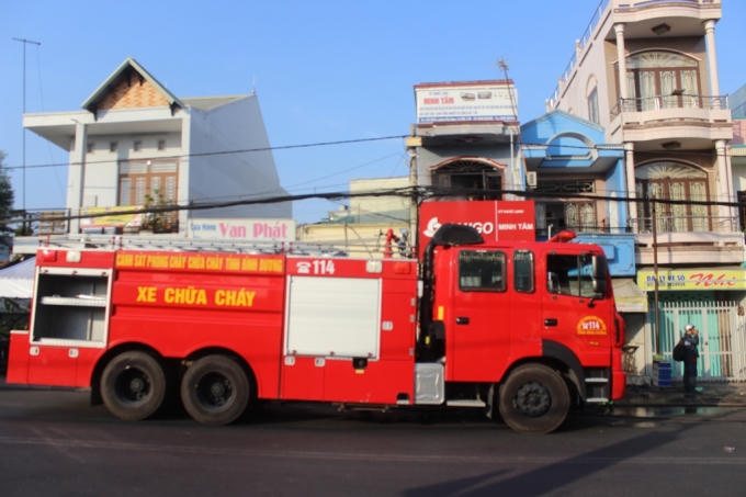 Xe cứu hỏa có mặt tại hiện trường.