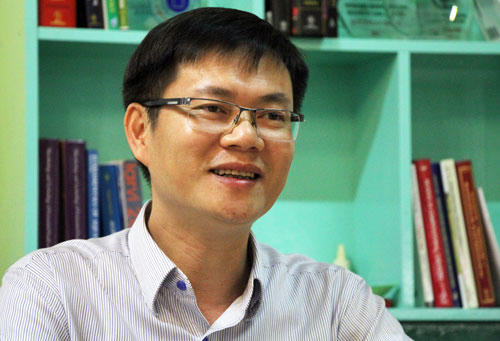 PGS Phạm Văn Hùng, Trưởng bộ môn Công nghệ Thực phẩm (Đại học Quốc tế - Đại học Quốc gia TP HCM). Ảnh: Mạnh Tùng.