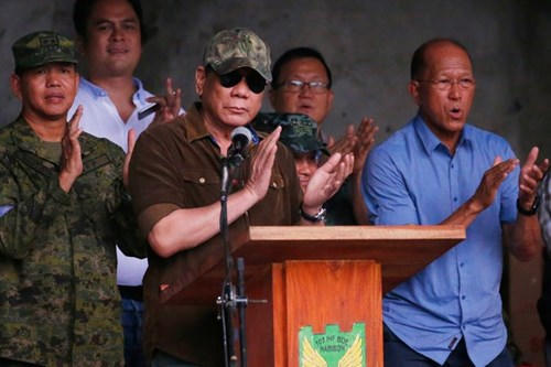 Tổng thống Philippines Rodrigo Duterte tuyên bố thành phố Marawi ở miền Nam nước này.