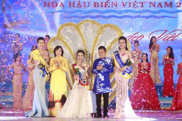Phạm Thùy Trang (SBD 022) đã được xướng tên với danh hiệu cao nhất.