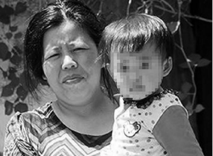 Sau 18 năm bị bán, chị Yến tìm được trở về nhà cùng cô con gái thứ 2.