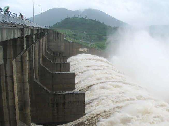 Thủy điện Đrăng Phốk dự kiến xây dựng trên sông Sêrêpôk thuộc xã KrôngAn, huyện Buôn Đôn, tỉnh Đắk Lắk.