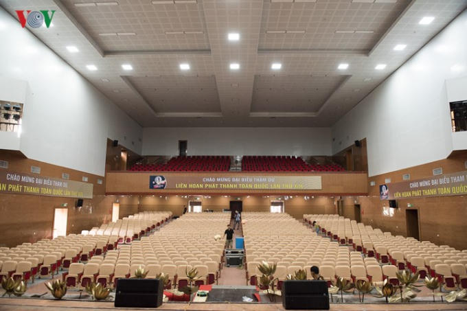 Bên cạnh Lễ khai mạc, Nhà Văn hóa Lao động tỉnh Nghệ An cũng sẽ là nơi diễn ra Lễ Khai mạc, Lễ Bế mạc và trao giải cũng như là chương trình nghệ thuật “Về Làng Sen”.