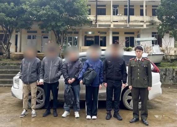 Các công dân nước ngoài xuất nhập cảnh trái phép. (Ảnh: Công an tỉnh Cao Bằng).