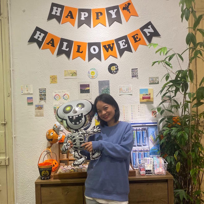 Phương Oanh cho biết sẽ chờ tới khi tình hình dịch bệnh ổn định rồi mới trải nghiệm tàu điện Cát Linh - Hà Đông.
