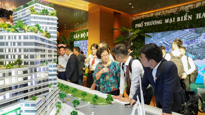 Tập đoàn Nam Group nhìn nhận Covid-19 là thời gian để doanh nghiệp tăng cường tuyển dụng nhân tài, tránh “chảy máu chất xám” nhân sự BĐS sang ngành khác.