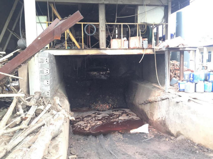 Khu vực sản xuất nhếch nhác, bốc mùi xú uế